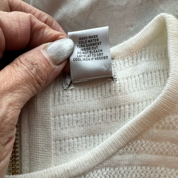 Cache White Ribbed Sheath Dress with Dolman Sleeves, Size Medium NWOT - Picture 10 of 10